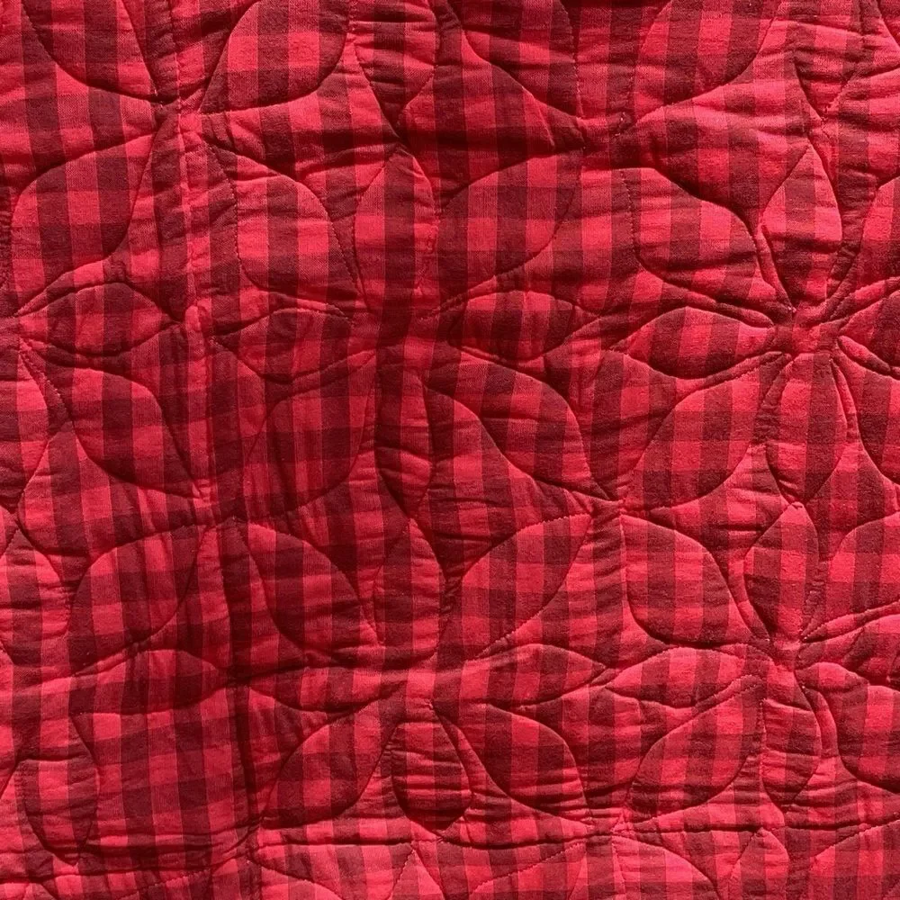 NWT. Hand Crafted Country Down Home Christmas Mix Quilt